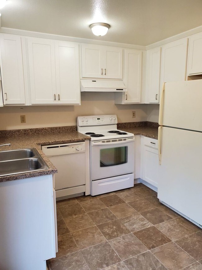 Foto del edificio - 2726 Pine Rd NE
