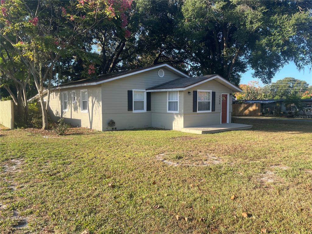 Foto principal - 3456 Seminole St