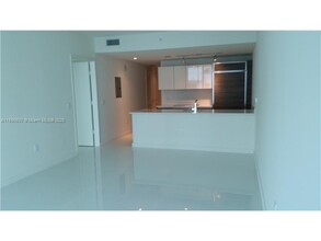 Building Photo - 1100 S Miami Ave