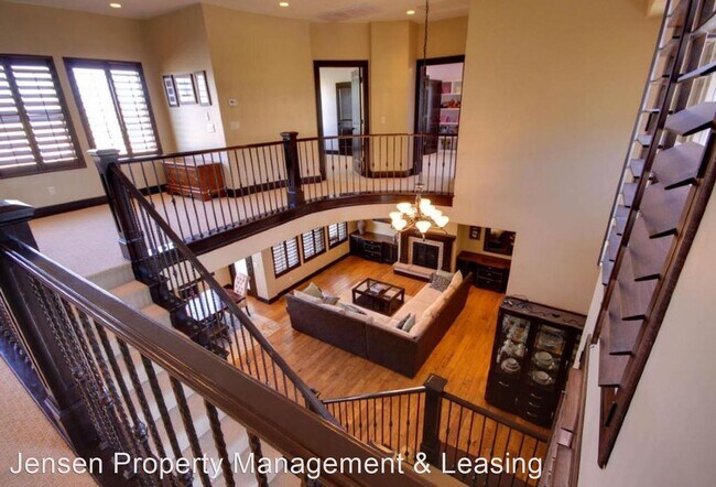 Foto del edificio - 5 br, 4 bath House - 3652 Desert Hills Drive