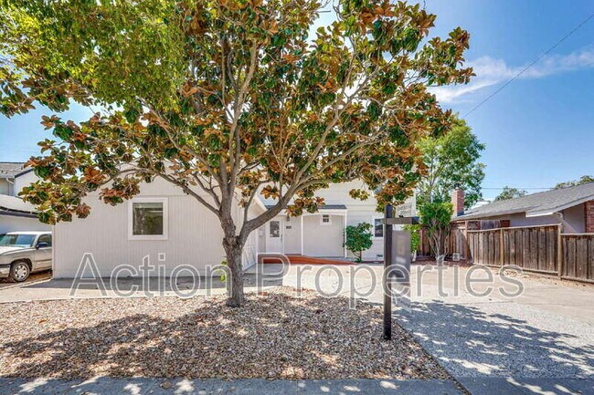 Foto del edificio - 3806 Century Dr