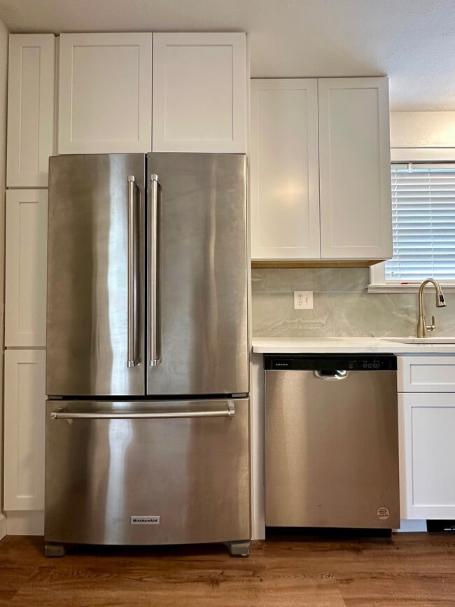 Building Photo - 7310 Lindell Blvd