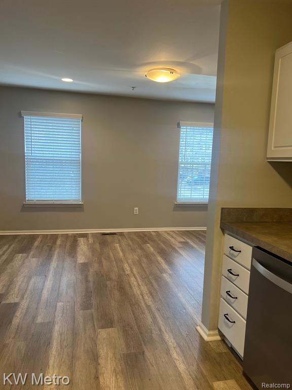 Building Photo - 415 Boardwalk Dr