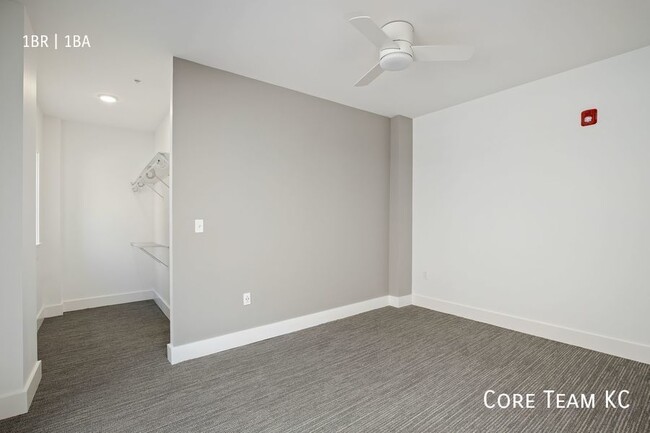 Foto del edificio - One bedroom in Midtown