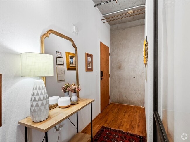 Building Photo - 1499 Blake St