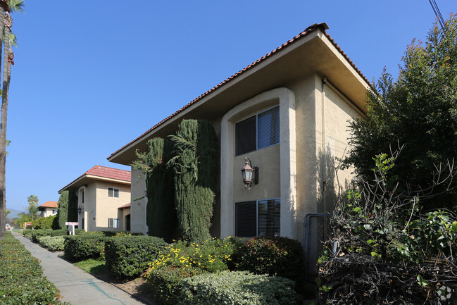 Foto del edificio - Casa Tierra Apartments