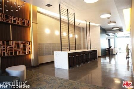Building Photo - 3800 Wilshire Blvd