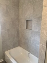 Building Photo - 308 Circle Dr