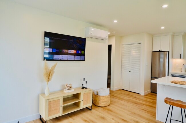 AC & Heat - 21025 Barbados Cir