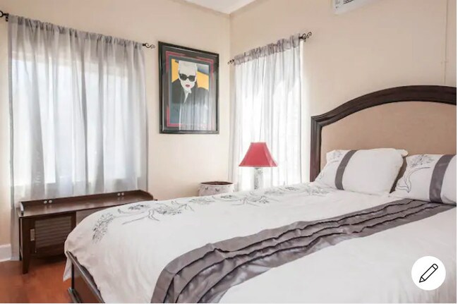 Dormitorio principal extra grande - 1203 Gordon St