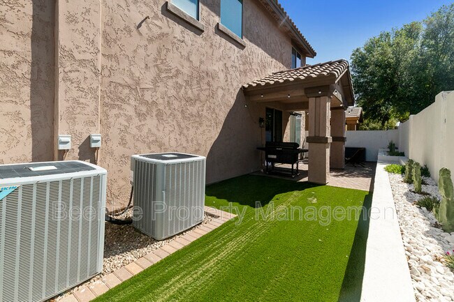 Building Photo - 3829 E Kesler Ln