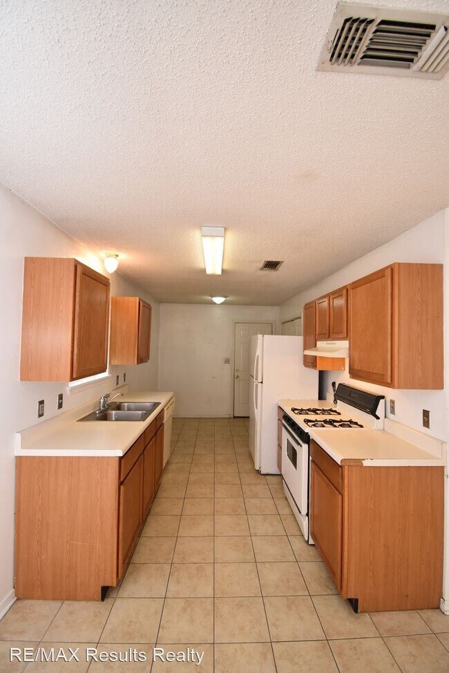 Foto del edificio - 301 Everett St