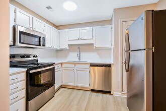 Building Photo - Cardinal Apartments