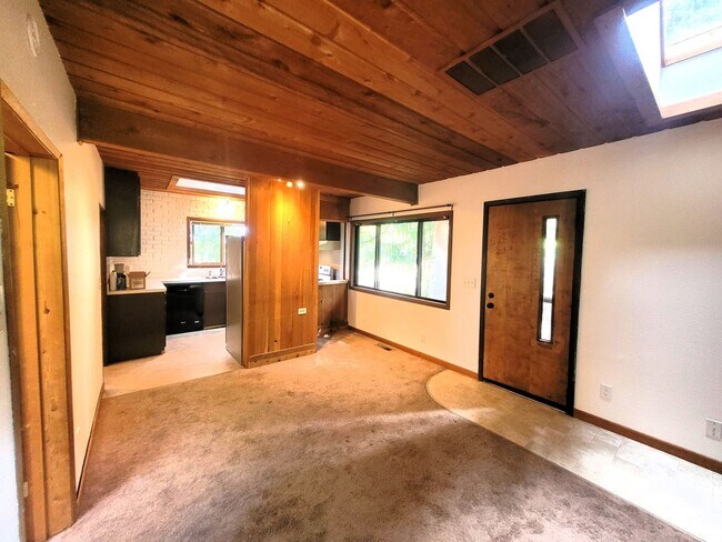 Foto del edificio - Cabin Style Home, 2 Bedroom - Bellingham, ...