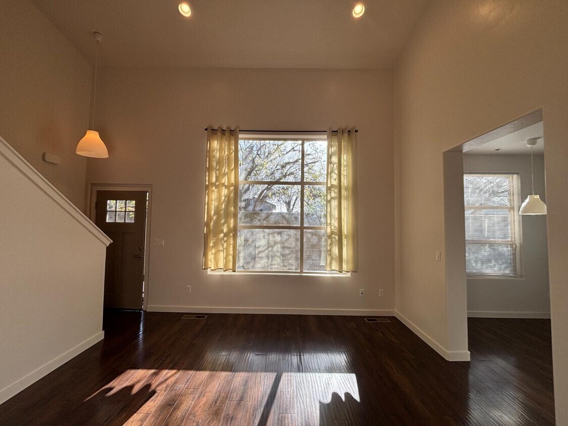 Foto principal - 7935 W Preece Dr