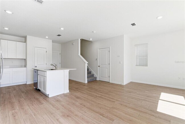 Building Photo - 564 Preston Cv Dr