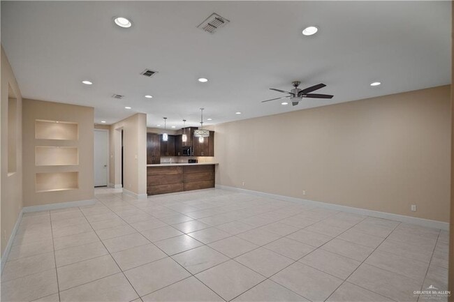 Foto del edificio - 1405 Ozark Ave