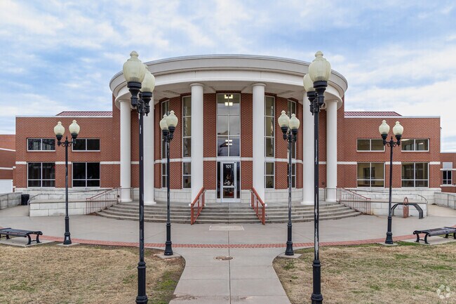 Springdale High School has a student-teacher ratio of 12 to 1.