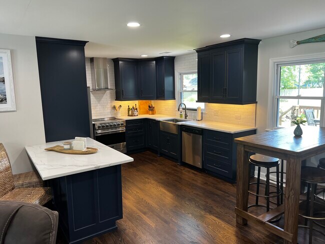 Foto del edificio - 101 Mary Ann Dr