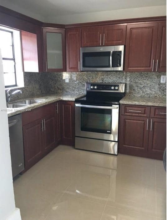 Foto del edificio - 5836 SW 144th Cir Pl