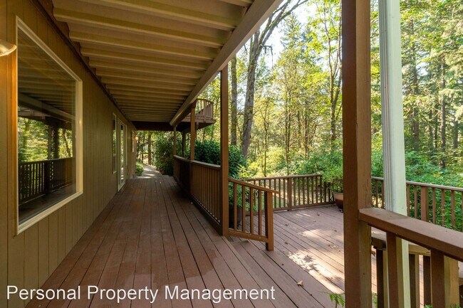 Building Photo - 3 br, 3.5 bath House - 33612 NE 165th Ave