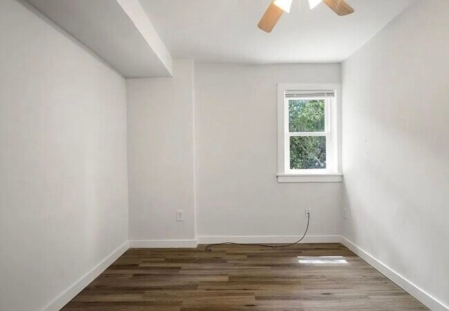 Foto del edificio - 731 Cameron St