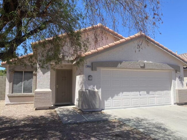 Building Photo - 2456 E Winchester Pl