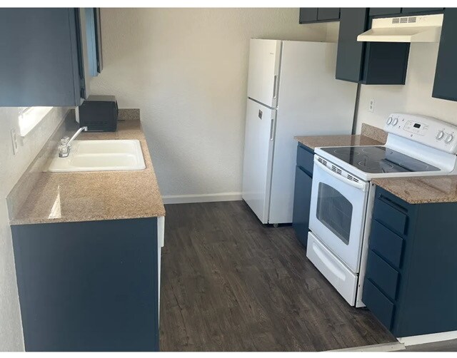 Foto del edificio - 455 Cherry Ln