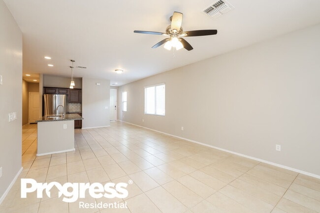 Building Photo - 876 E Bottomlands Ln
