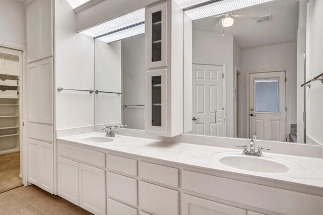 Foto del edificio - 4504 Wild Dunes Ct
