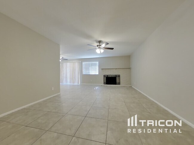 Foto del edificio - 6341 W College Drive Phoenix AZ