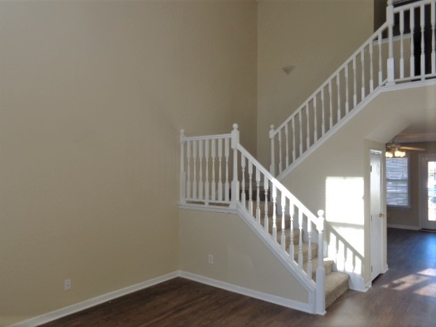 Building Photo - 498 Grayson Court