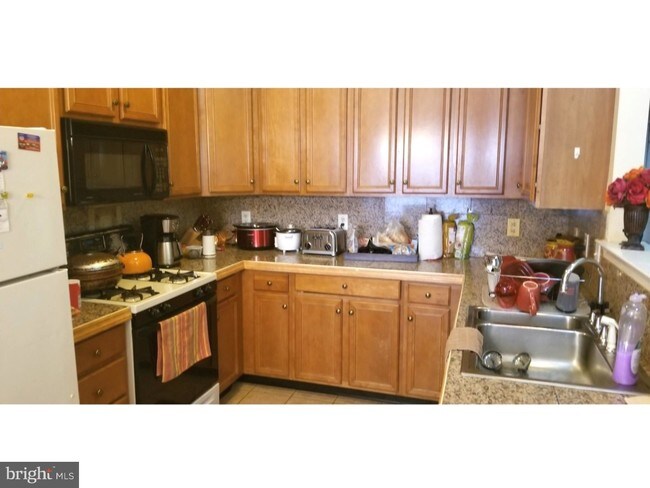 Foto del edificio - 6 Granite Rd