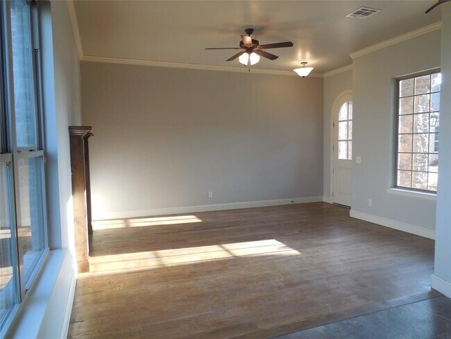 Building Photo - 3416 Enclave Ln