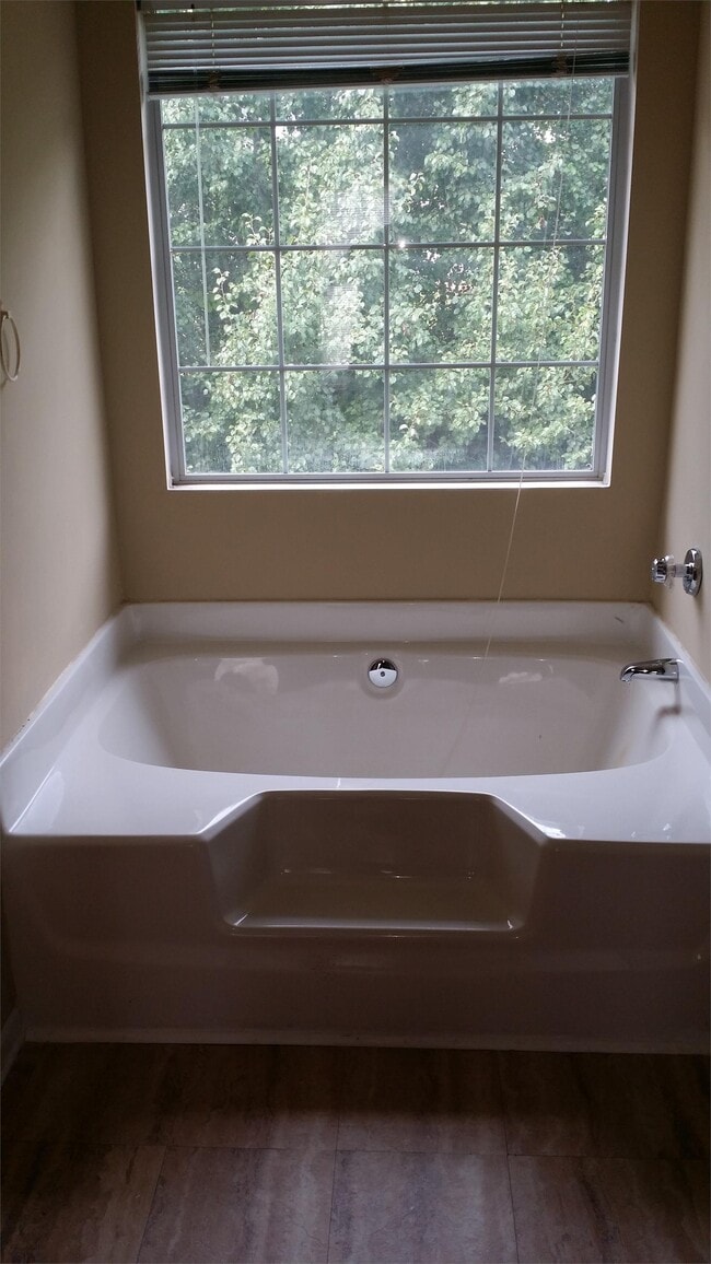 Foto del edificio - 4473 Thornwood Trail