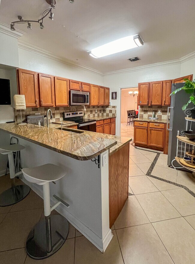 Foto del edificio - 7611 Solimar Cir