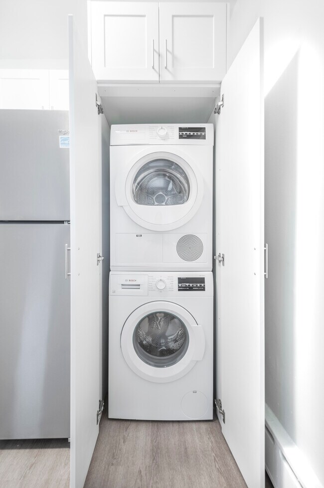 Building Photo - Corktown Crossing II