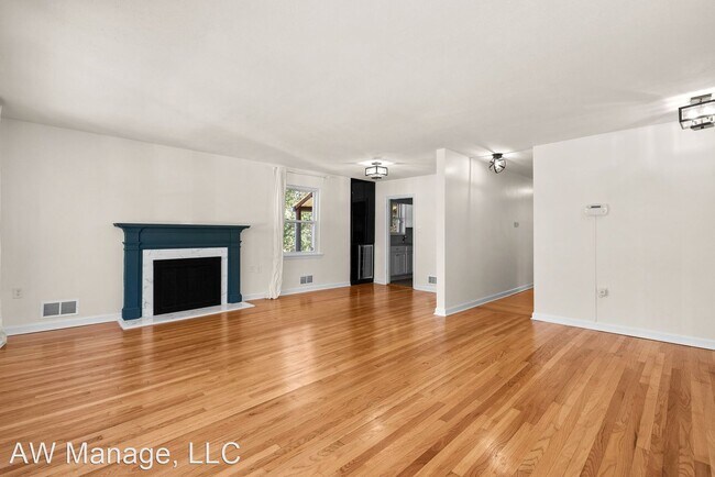 Building Photo - 3 br, 2 bath House - 113 Whitmoor Ter