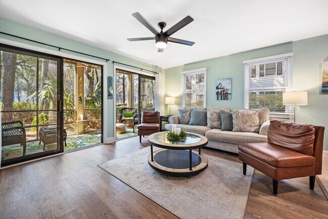 Foto del edificio - 141 Weehawka Way