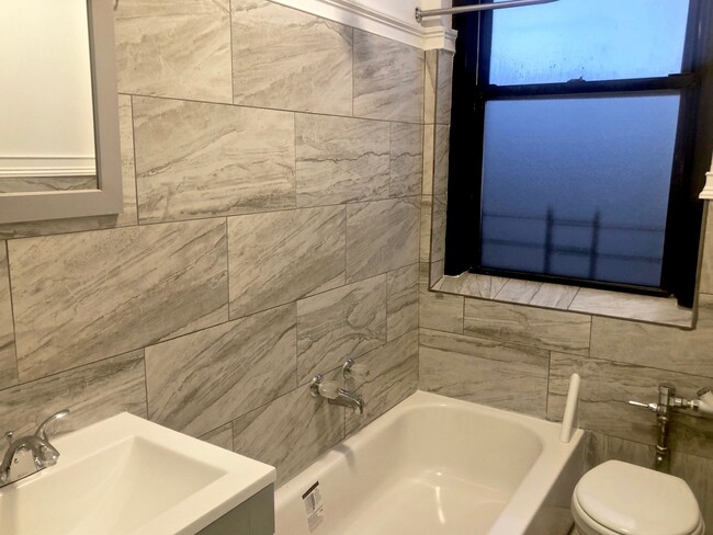 Foto del edificio - 8500 4th Avenue