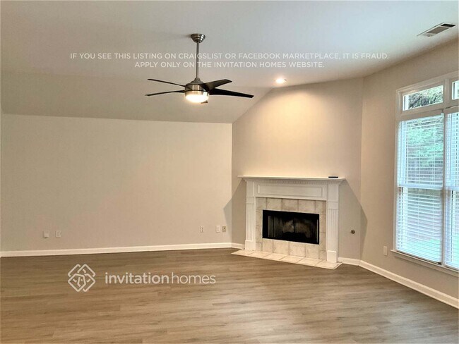 Building Photo - 1035 Fairview Club Cir