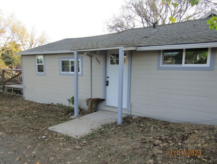 Primary Photo - Newly Remodeled Cozy One Bed, One Bath Cou...
