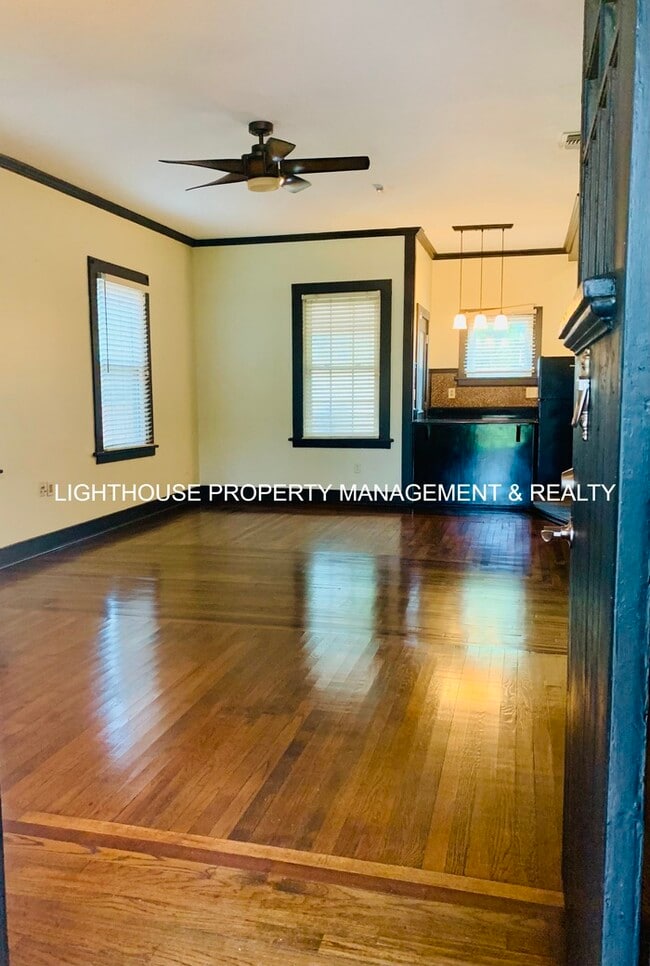 Building Photo - Coming Soon! Charming 2 Bedroom Home in Historic San Marco!