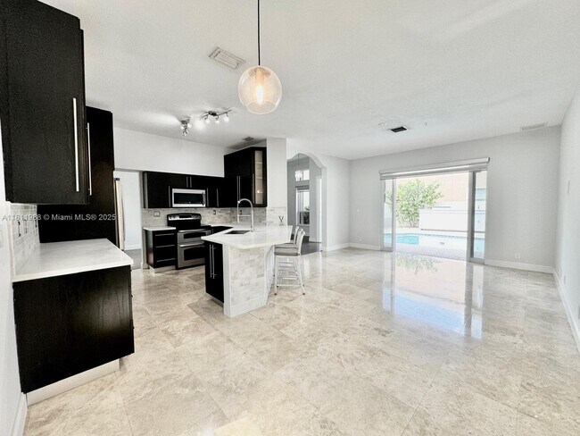 Foto del edificio - 280 SW 167th Ave