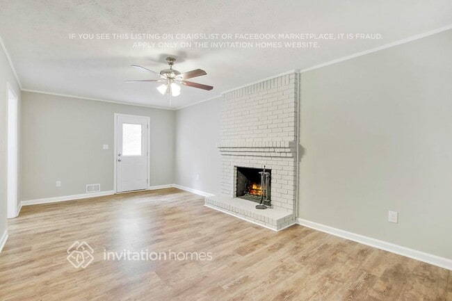 Building Photo - 5747 Woodland Dr