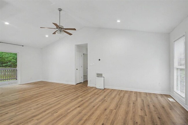 Building Photo - 6205 Adams Hunt Dr