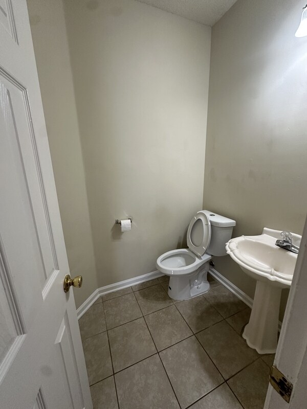 Foto del edificio - 7733 Lipscomb Dr
