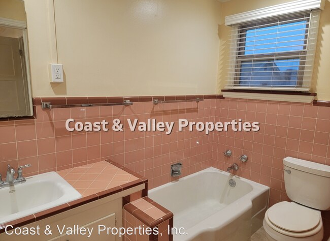Building Photo - 3 br, 2 bath House - 20772 Buena Vista Road
