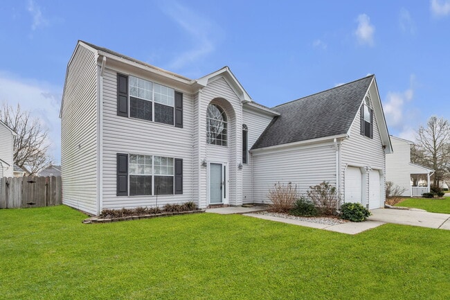 Foto del edificio - 3136 Sacramento Dr