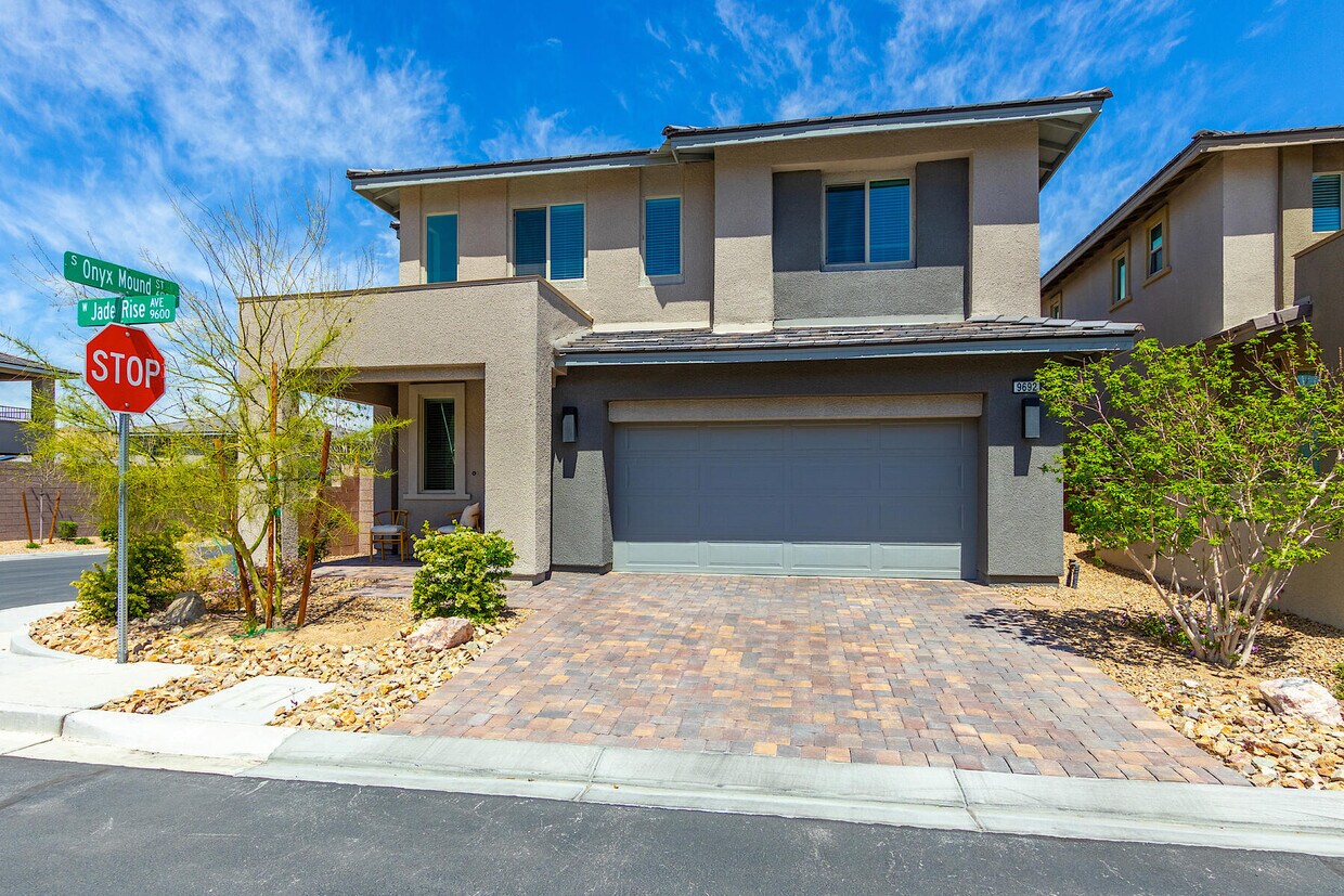 Foto principal - 9692 Jade Rise Ave